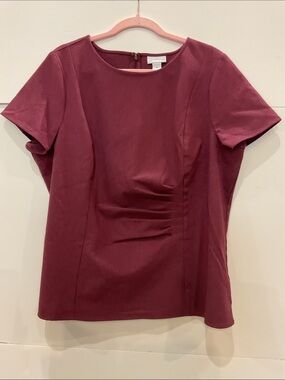 NWOT Liz Claiborne Burgundy Short‑Sleeve Fitted Blouse — Ruching Detail (XL)
